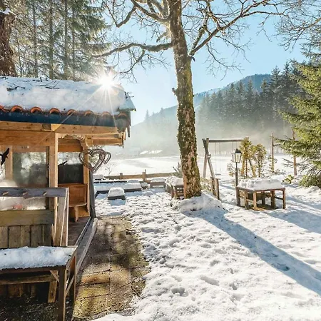 Baeckeralm Guest house *